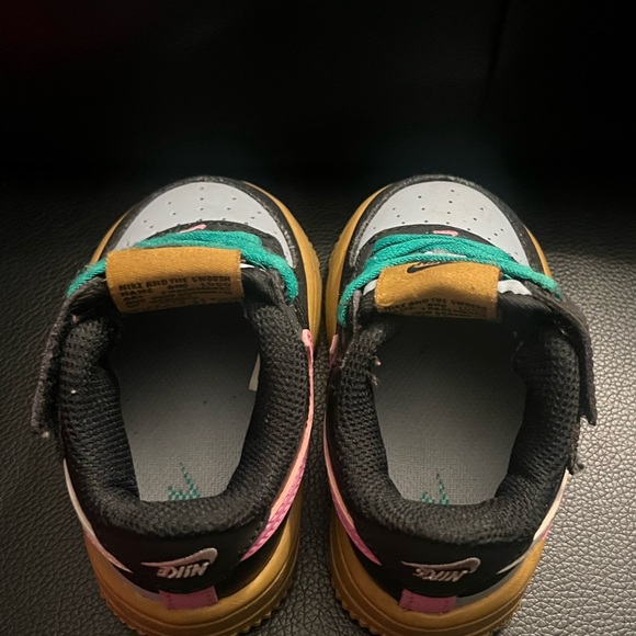 Nike Force 1 Low LV8 2 EasyOn
Baby/Toddler Shoes - Picture 3 of 4